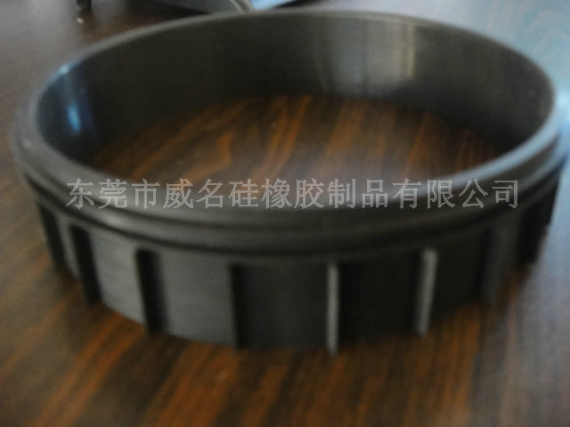 什么是導(dǎo)熱硅膠制品？